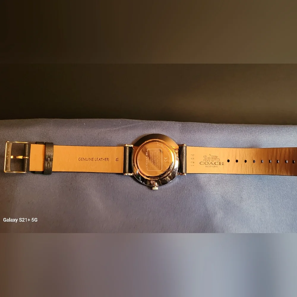 Women's Coach Watch - Picture 5 of 6